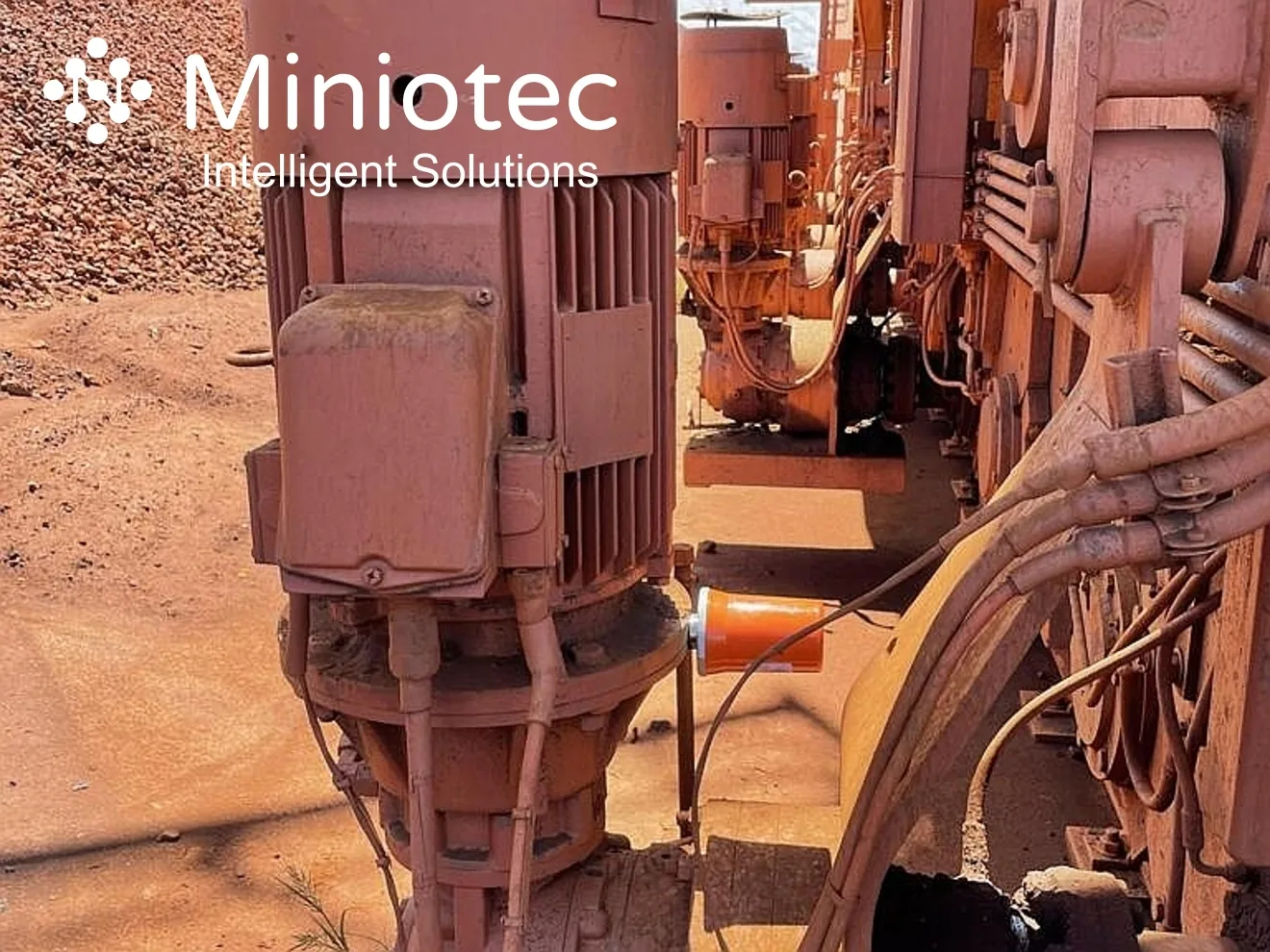 Installed in Minutes with NO Wires or Gateways, This Wireless Vibration Sensor is Monitoring Part of a Stacker Reclaimer - Miniotec